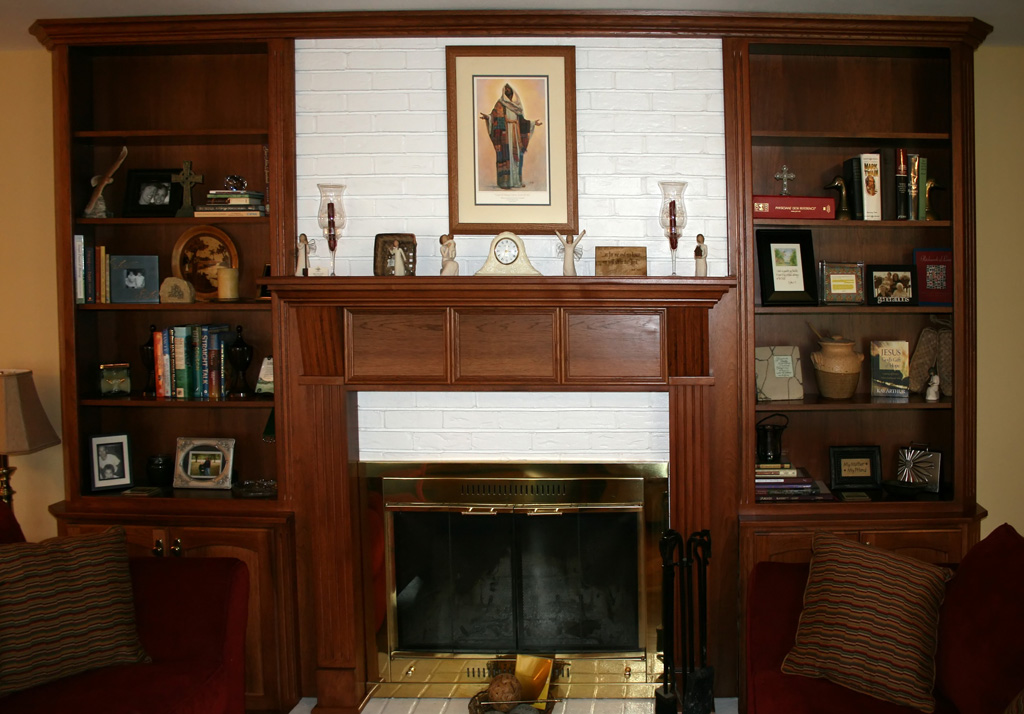 Fireplace Designs with Bookshelves