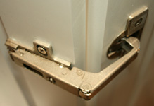 St Louis Kitchen Cabinets - Cabinet Door Hardware